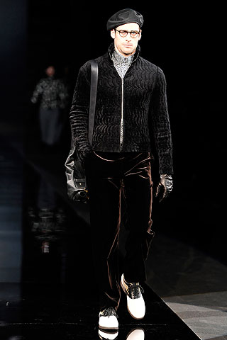 Giorgio Armani / - 2010-2011